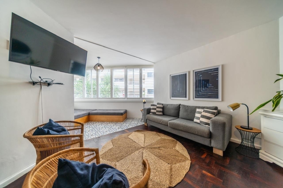 To Let 1 Bedroom Property for Rent in Sea Point Western Cape